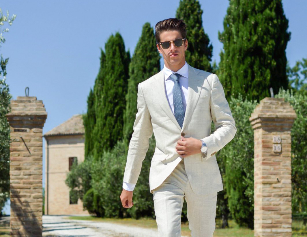 Top 75+ imagen beige suit outfit men - Abzlocal.mx