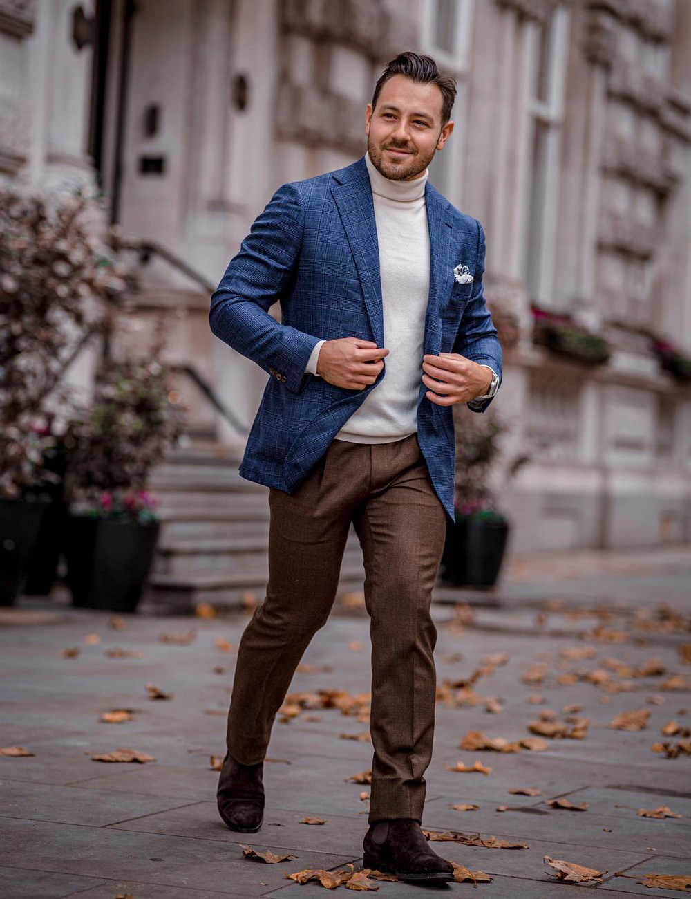 Uniform Styling and tips- Camel Todd Chinos and Fred Chambray Blue Shirt |  Womens long sleeve shirts, Long sleeve denim shirt, Blue shirt brown pants