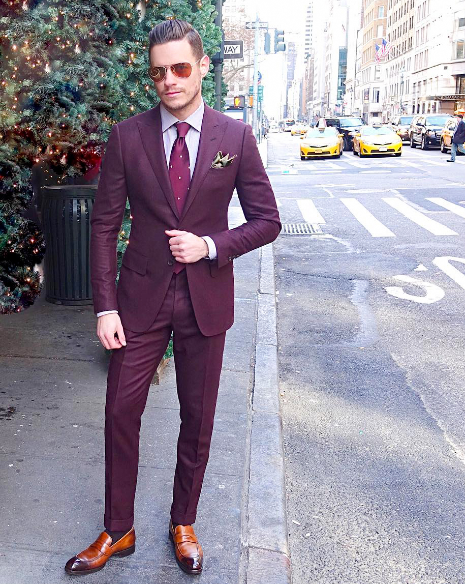 Burgundy Suit Color Combinations With Shirt And Tie Suits Expert ...