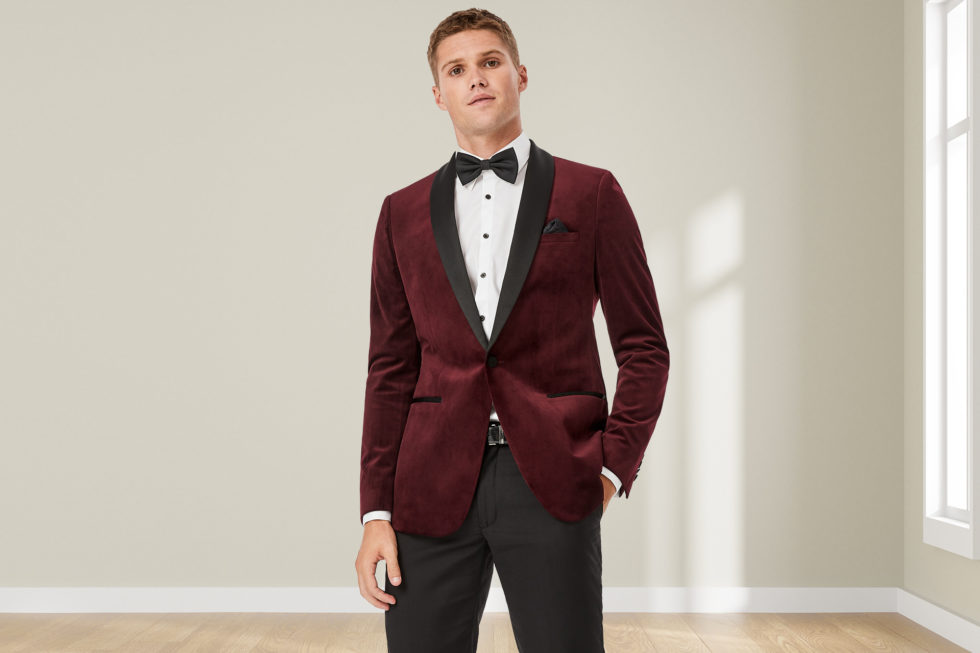 Luxurious Opulence: Elevating Your Look with Men's Velvet Suits | André ...