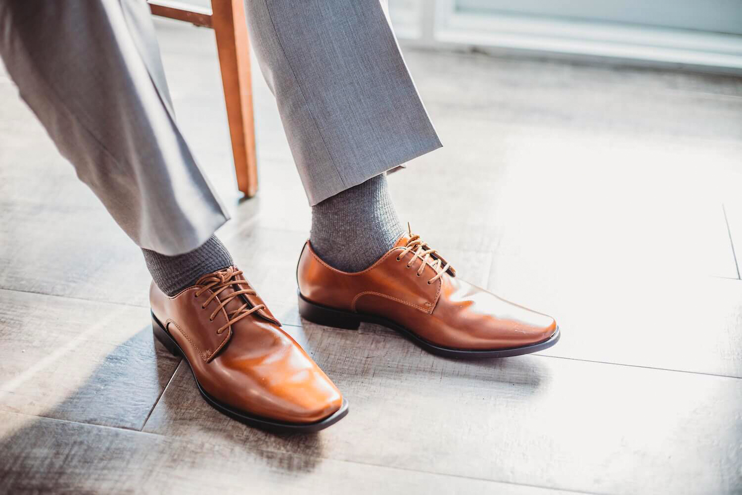 What color socks go with brown shoes? - Quora