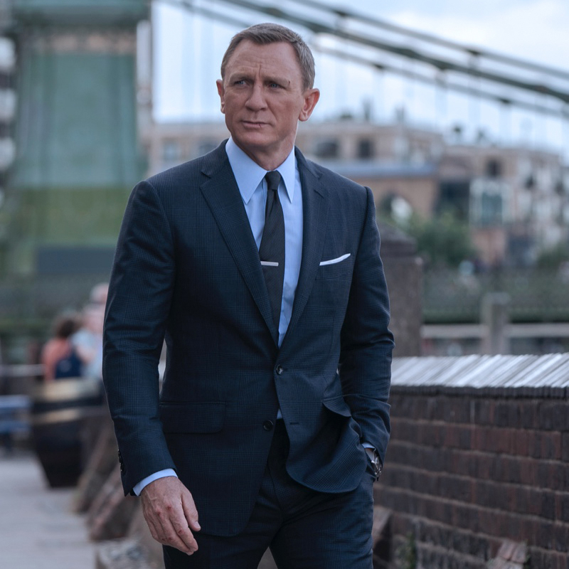 What Shirts Should Have Pockets? – Bond Suits