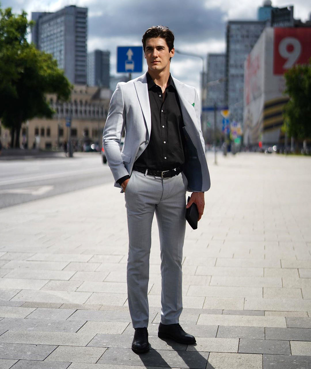 Light Grey Suit And Black Dress Shirt With Black Oxford Shoes 