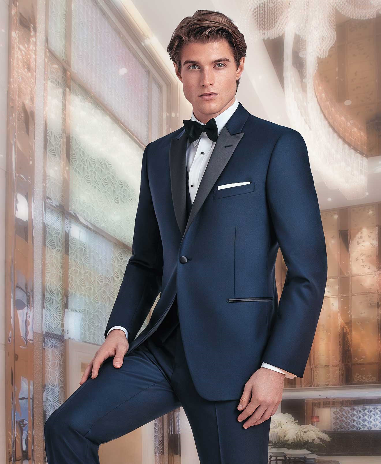 GUIDE TO SPRING WEDDING SUITS FOR MEN