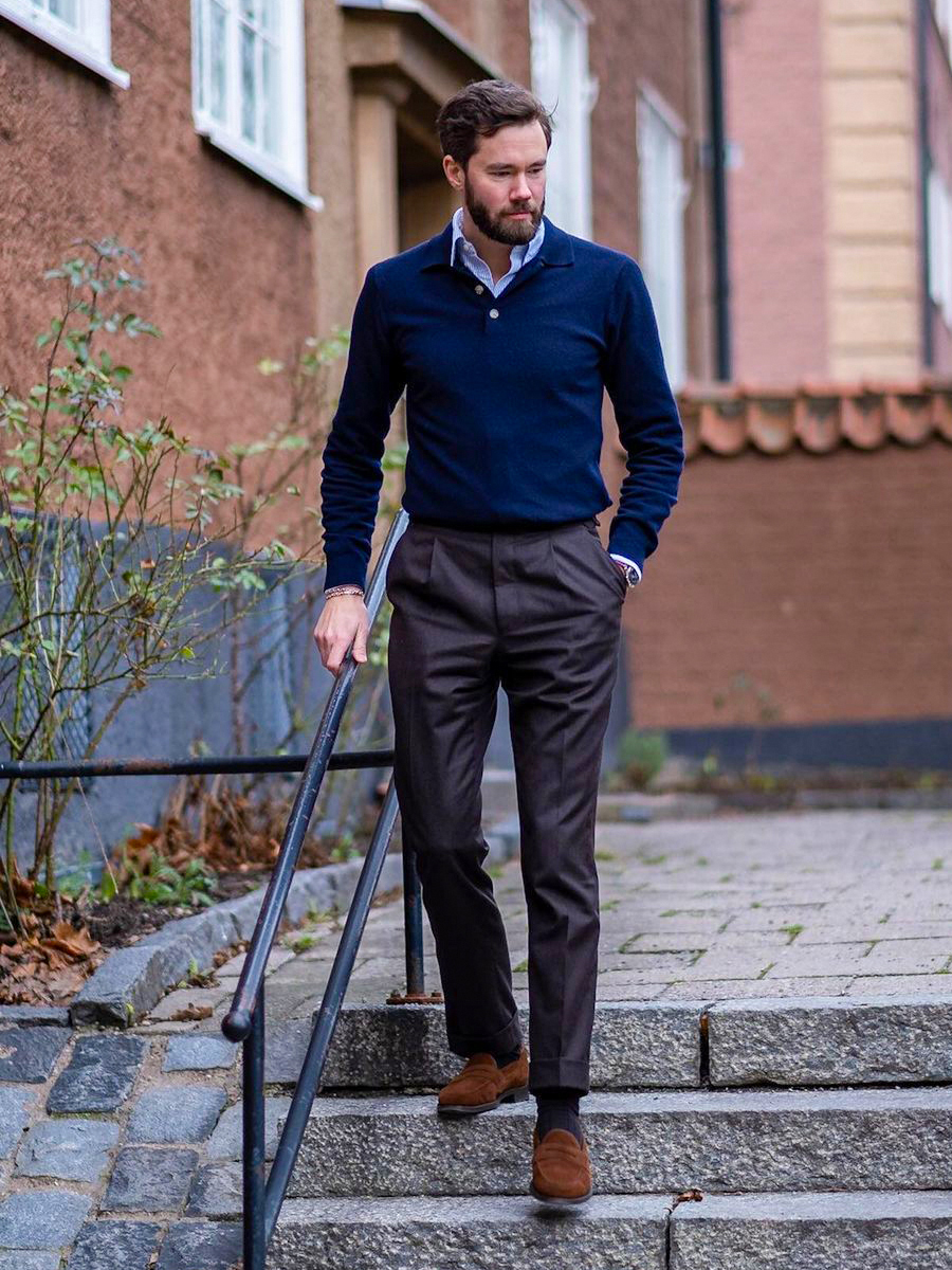 How To Wear Crew Neck Sweaters Over Dress Shirts (7 Tips) • Ready Sleek